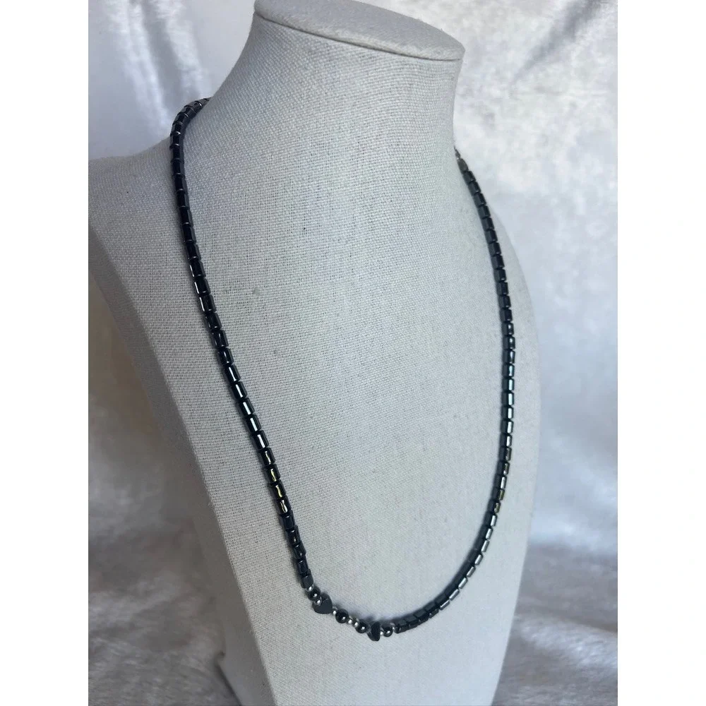 Hematite Bead Necklace Y2K Goth 20" Black Heart Silver Tone Minimalist Necklace - Picture 2 of 13